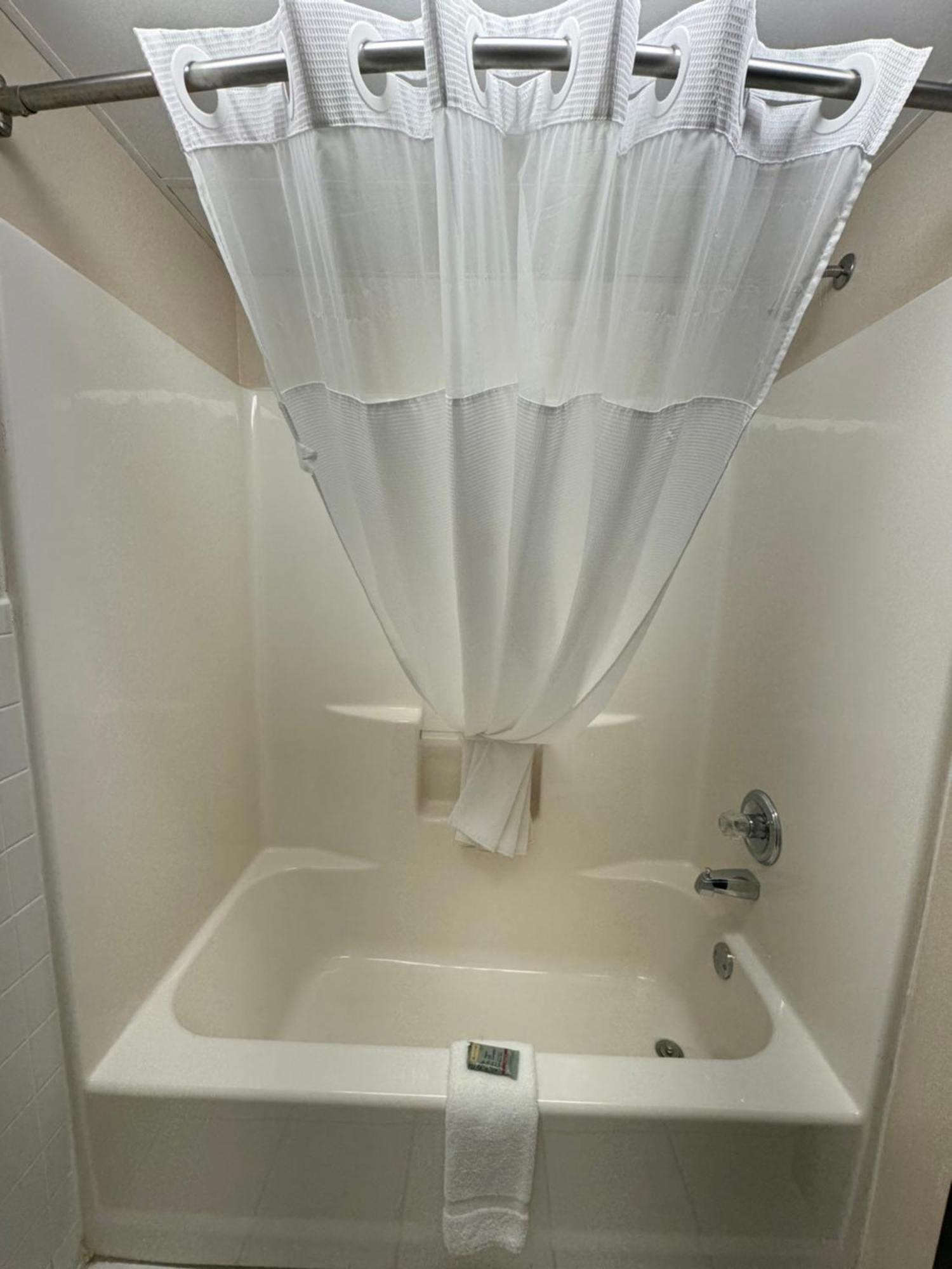 Regency Inn And Suites Stilwell Екстер'єр фото